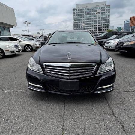 2012 MERCEDES-BENZ C-CLASS - $7,999 (VIENNA. VA)63616289554051123