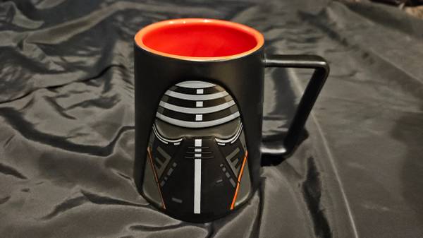 Star Wars Kylo Ren HELMET Ceramic Coffee Mug Cup Black/Red Disney 1