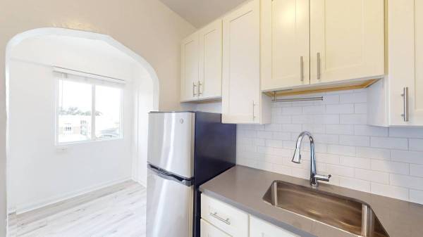 $2,545 / 392ft2 - 1520 Gough St - 605 (lower pac hts)63994248640003121