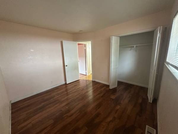 $2,000 / 2br - 980ft2 - 10407 white rock rd (Rancho Cordova)64044028722049121