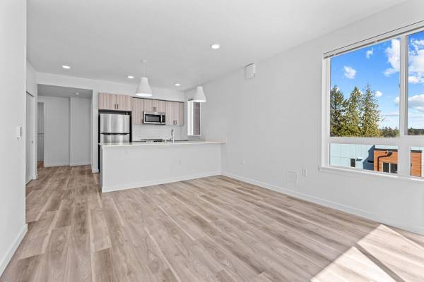 $1,753 / 609ft2 - Patios/Balconies (in some homes), Spacious Closets63400160724611121