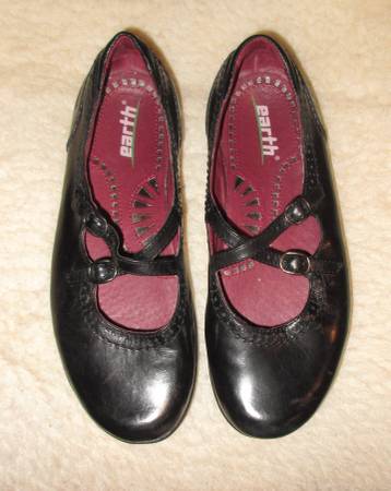 Zapatos Kalso Earth "Grace" - Negro, talla 6,5 B - $40 (Davison)