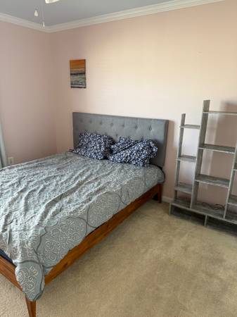 $800 / 3br - Private room with private bathroom (Frederick)64054762967299121