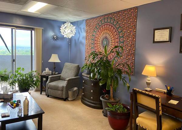Professional Office Suites, Fully Furnished 1