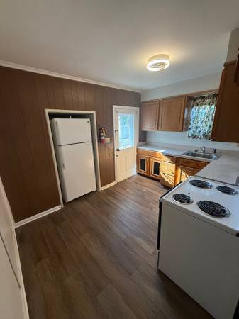 $1,100 / 1br - 2nd Floor Apartment located on W. Wilson Blvd. (Hagerstown)63896038803971122