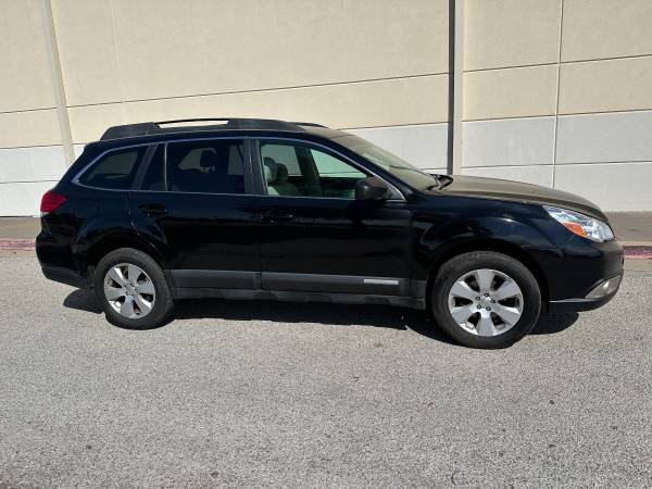 2011 Subaru Outback - $5,900 (Dallas)63479082121987123