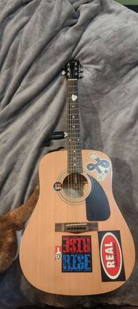 Beginner Fender Acoustic 1