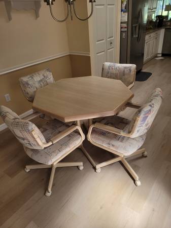 Dinette set 1