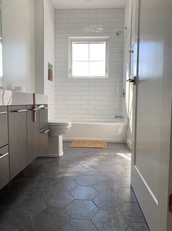 $1,800 SUNNY 1 BR w ENSUITE BATH en 3BR EASY COMMUTE (Cambridge)63856447389441120