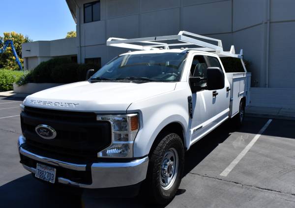 2021 Ford F350 Super Duty - Photo 2