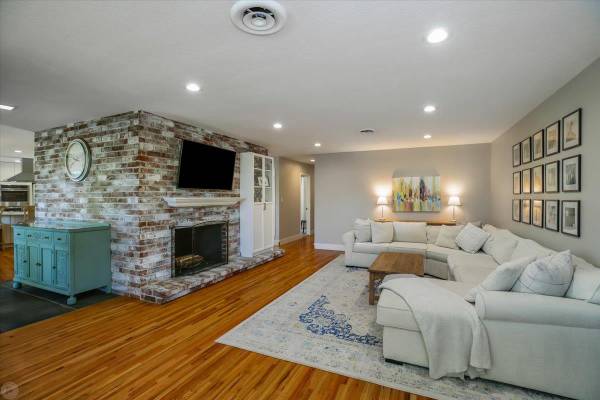 $675,000 / 3br - 1939ft2 - 506 Northwood Dr, Modesto - FOR SALE (Modesto)63654930365057124