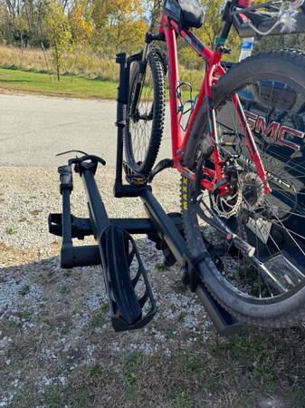 thule bicycle rack 1