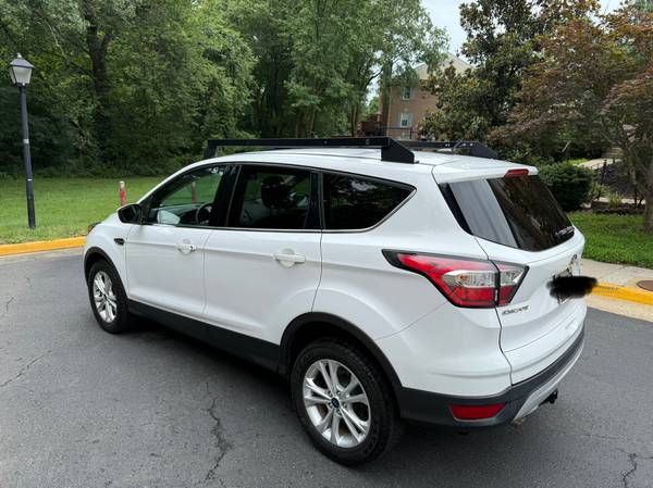 2018 Ford Escape 140k miles - $5,90063618565442819121