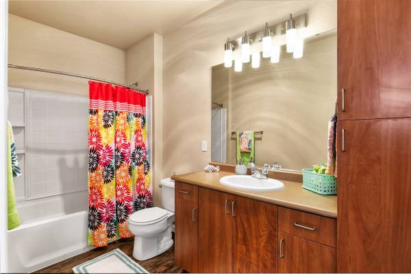 $2,141 / 2br - 1125ft2 - 2 Bed 2 Bath W/ Detached Garage! (Everett/Mukilteo/Boeing)64031310375425122