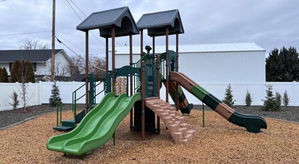 $1,975 / 3br - 1285ft2 - Pet Friendly Community In Nampa!63794993375617124