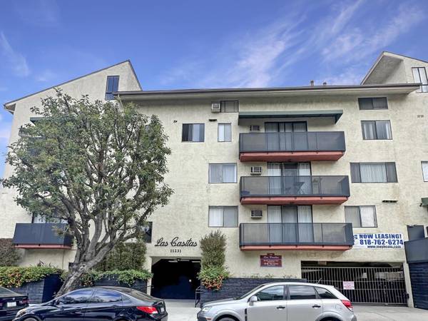 $2,245 / 1br - Beautiful 1B/1B Apartment ~ Excellent location! ~ Great Price! ~ (North Hollywood)63840115325697123