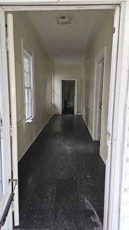 $950.00 / 3br - 1285ft2 - A Charming and Cozy  Single Unit in Kinston | 806 Caswell St | $950/mo63861960110851121