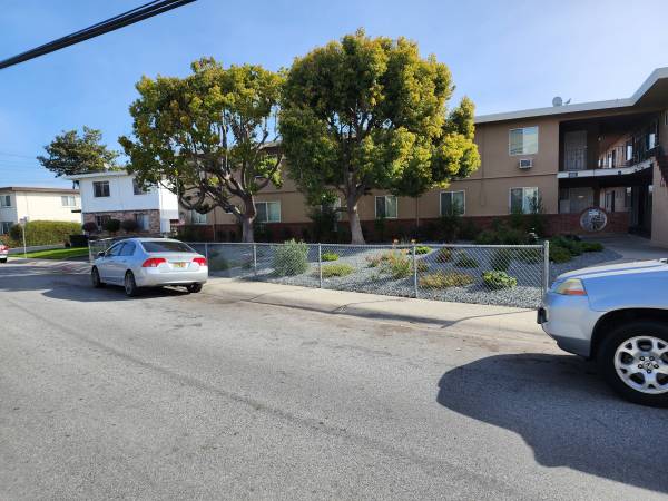 $1,775 / 1br - 500ft2 - ONE BEDRROM IN A QUIET 16 UNIT APARTMENT BUILDING (5-16) (san jose west)63861103015683120