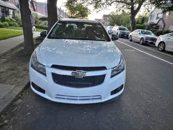 ********** 2015 Chevrolet Cruze LS 4 Cylinder ********** - $2,99963614148834433121
