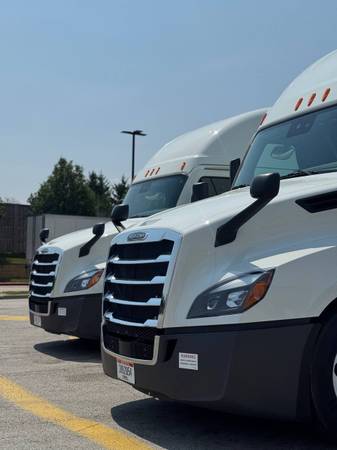 1 Company Driver OTR – $2000-$3000+ weekly – 25-30% from gross – USPS/FedEx 1