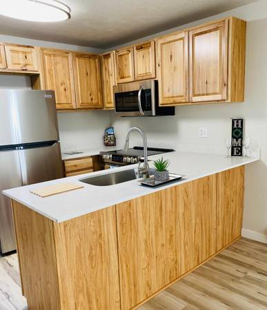 $1,500 / 2br - 838ft2 - Effortless Commute: Quiet Neighborhood with On-Site Management (Boise, Idaho)63794970479875120
