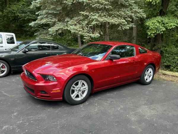 2013 Red Ford Mustang 3.7L DOHC, Automatic - $12,900 (Dover, PA)63435820253571122
