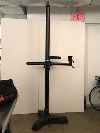 Studio Camera Stand + Geared Head (Fatif/Majestic 1200) - Fully Workin 1