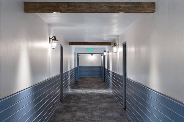 $2,425 / 1br - 703ft2 - in Hayward CA, Covered parking, 1 bedroom (hayward / castro valley)64000591077762122