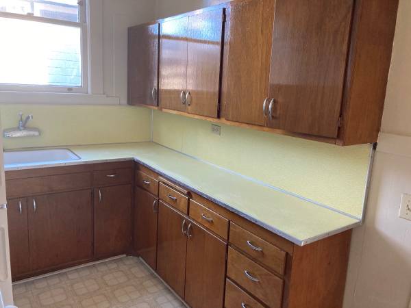 $4,800 / 3br - 3 Bedroom light filled apt. $4800.00/month (USF / panhandle)64030486206083121