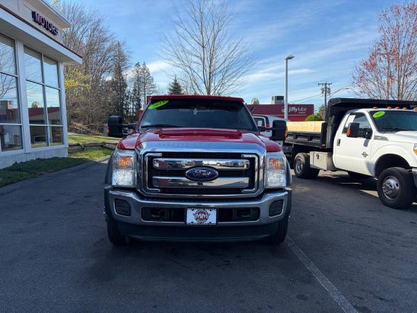 2013 Ford Super Duty F-550 - Photo 3