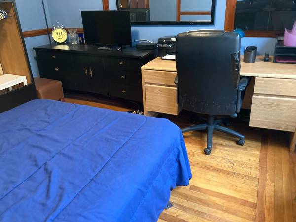 NO SECURITY DEPOSIT__ROOM FOR RENT__Furnished Clean Quiet Safe Rental 1