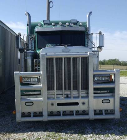 1999 Green Peterbilt 379 1