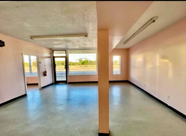 $1,500 / 1500ft2 - Retail Space for Lease (Asheboro)64027276868739121