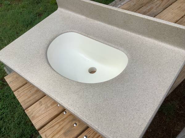 TRANSOLID  BATH VANITY TOP-31”x19” 1