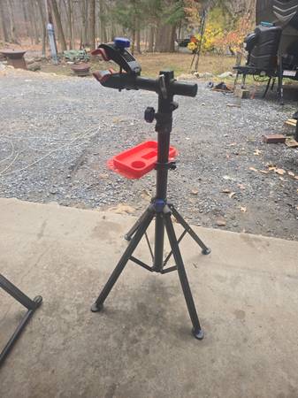 Bike Mechanics stand 1