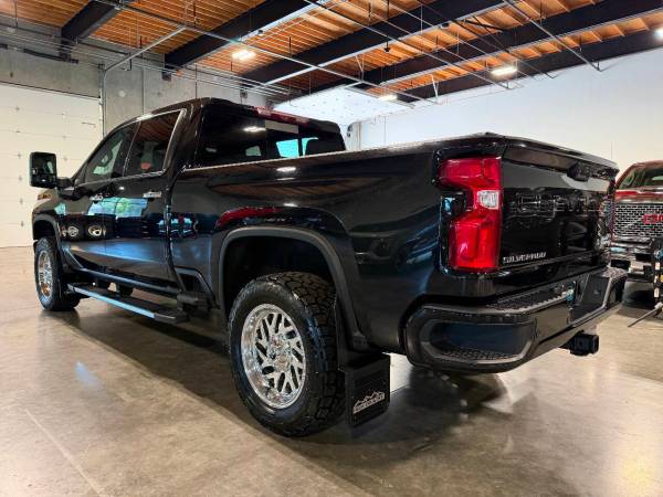 2023 Chevrolet Silverado 2500HD - Photo 2