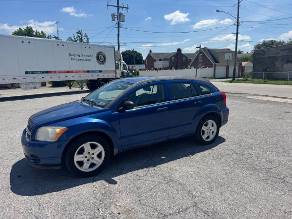 2009 Dodge Caliber, transmisión manual de 5 velocidades, 86,000 millas, precio negociable - $4,200 (York)63435736716929122