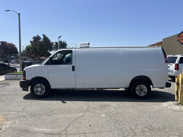 2017 Chevrolet Express 3500 Reefer - Photo 4