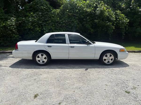 2008 Ford Crown Victoria LX - $3,900 (Austell, GA)63620106010881121