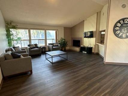 $1,250 / 1br - 760ft2 - Seasonal Outdoor Swimming Pool & Spa, Community Courtyards (North Richland)63662875008257122
