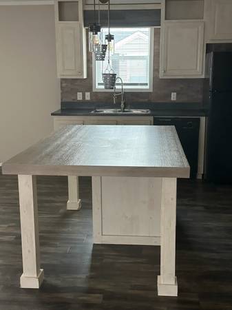 $1,699 / 3br - *** Spacious 3 bedroom 2 bath***For RENT (Goshen, Indiana)63935711719043122