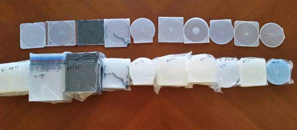 ESTUCHES CD DVD COMO NUEVOS, SOBRES FINOS DE VARIAS COLORES, POLIPLÁSTICO Y PAPEL - 1 DÓLAR (LOS ALTOS)63471418129409122