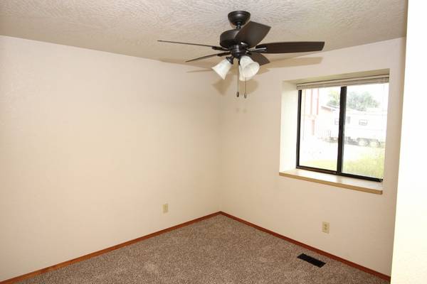 $650 / 3br - 1750ft2 - $650 private room and bath in Caldwell (Caldwell)63794970617475122