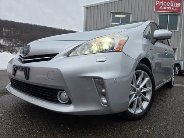 2012 Toyota Prius V five Gasoline Hybrid Loaded up 1