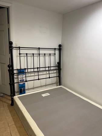$1,675 / 1br - $1,675 1BR/living room/kitchen ((Glendale Queens))64212270529409123