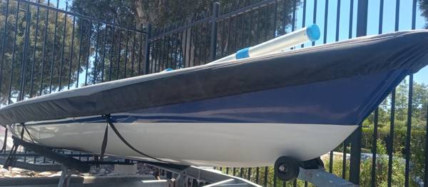 Laser Sail Boat Vanguard 1