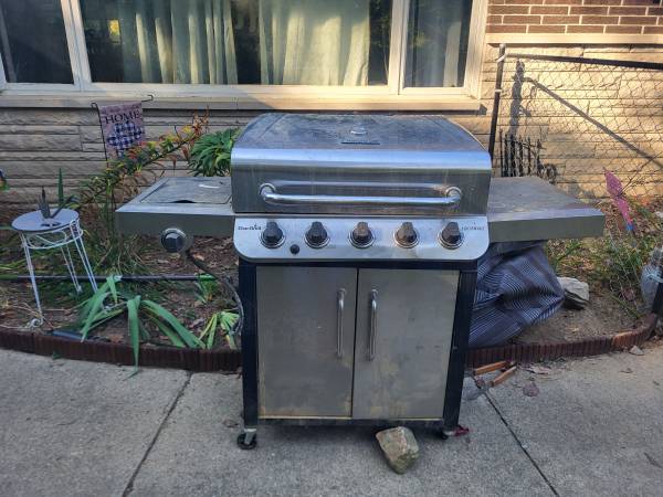 Propane grill 1