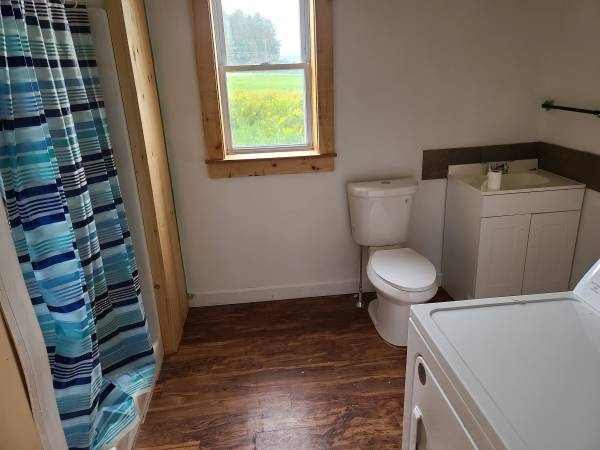 $1,500 / 2br - 1784 Bean Hill #1 Glover $1500/Month - Avail 11/1/2563992934705666124
