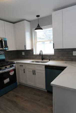 $2,300 / 3br - Rarely Available Rosemoor Georgian Brick Home (Off 101st Eberhart Ave.)63781631143427124