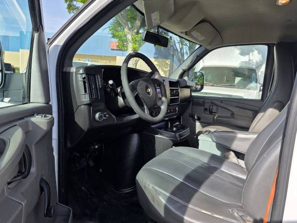 2013 Chevrolet express 2500...chevy express...cargo - Photo 15